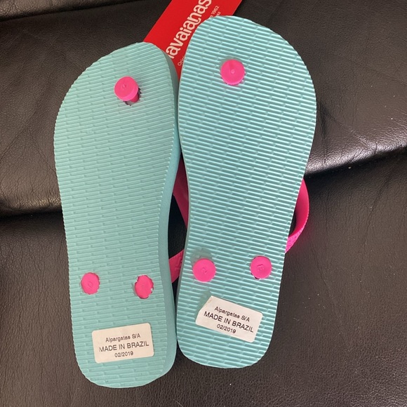 Cute unicorn Havaianas! - Picture 2 of 4